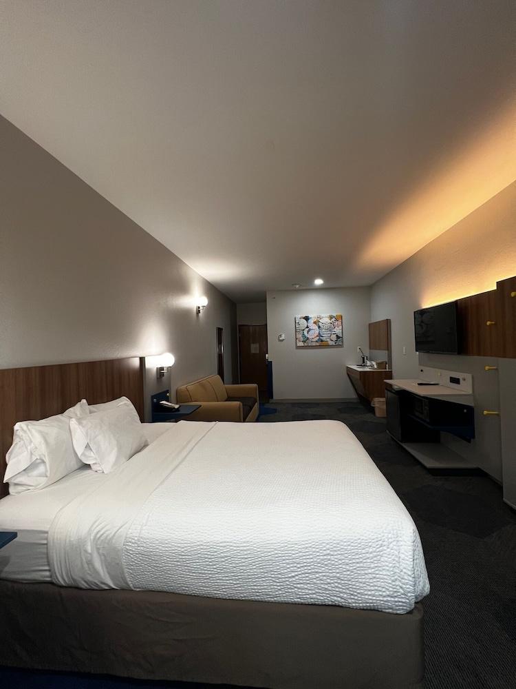 Microtel Inn And Suites By Wyndham Opelika Eksteriør bilde