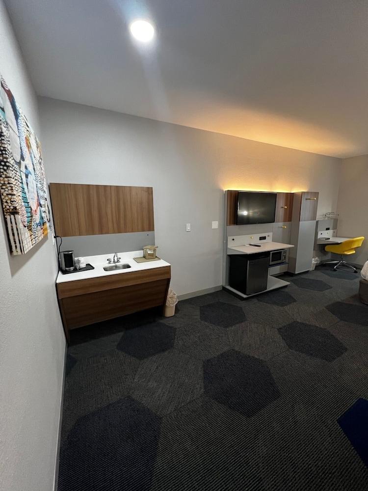 Microtel Inn And Suites By Wyndham Opelika Eksteriør bilde