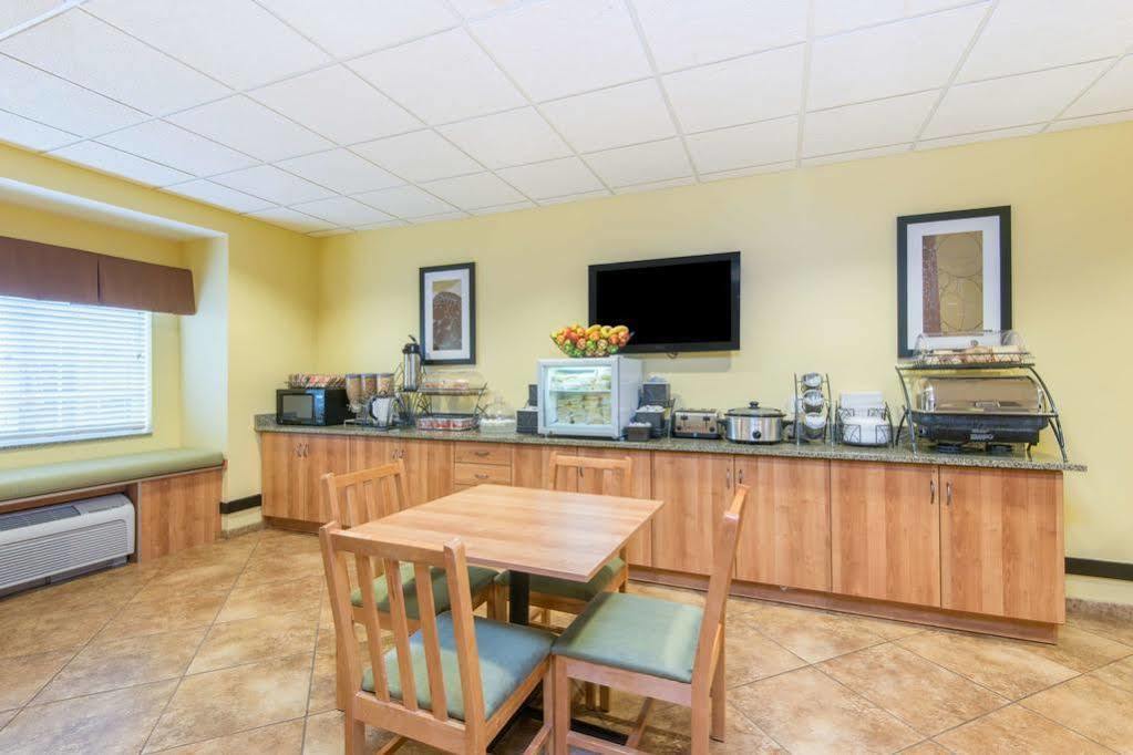 Microtel Inn And Suites By Wyndham Opelika Eksteriør bilde