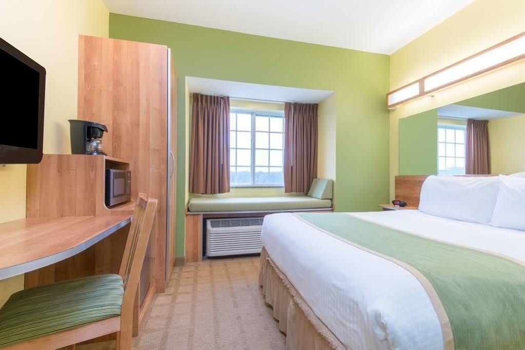 Microtel Inn And Suites By Wyndham Opelika Eksteriør bilde